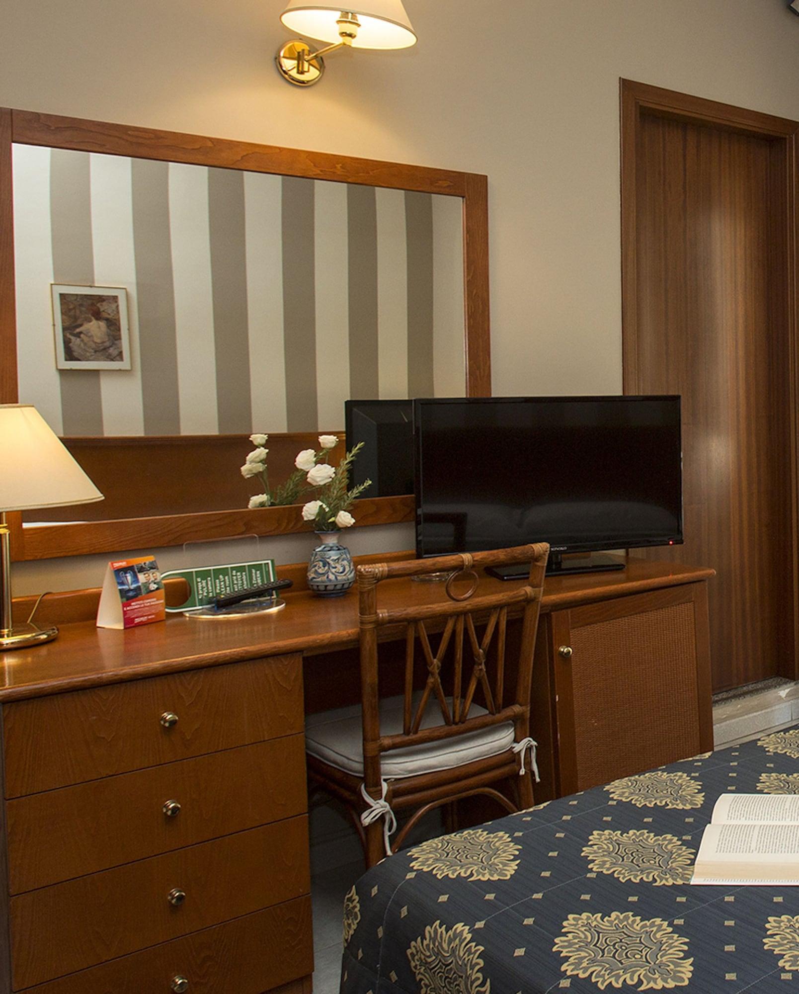 Hotel Redebora Торрегротта Экстерьер фото