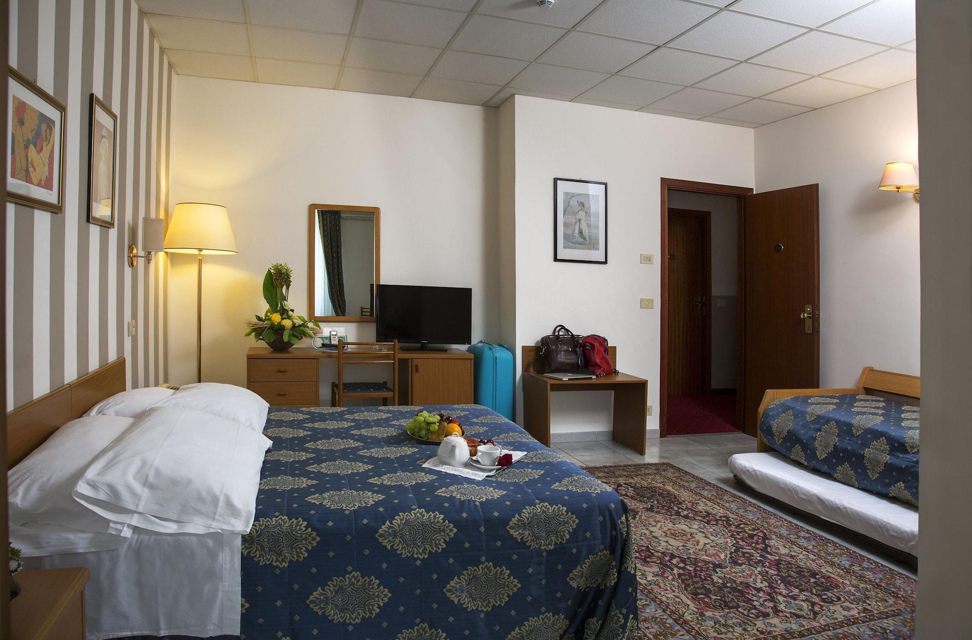 Hotel Redebora Торрегротта Экстерьер фото